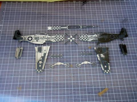 切り出してみました。全部で12パーツ