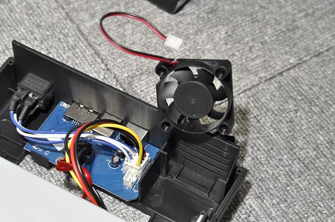 MINIKAZEを取り付けます