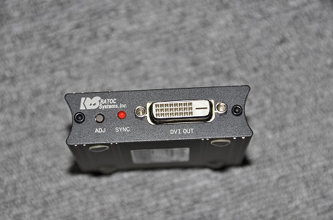 こっちからモニタに出力します。