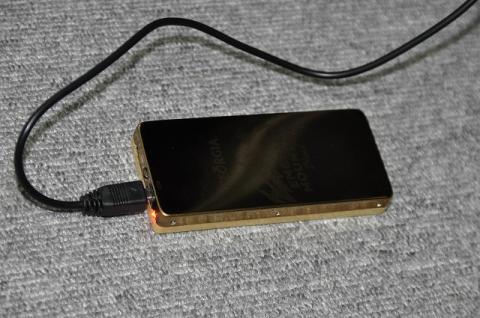 PCでUSB充電中…