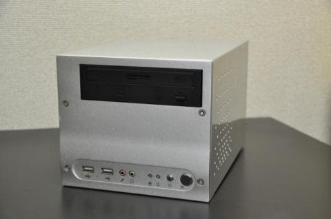 どうしたって光学ドライブの色が合いません^^;