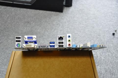 必要最小限のI/Oは確保できます。