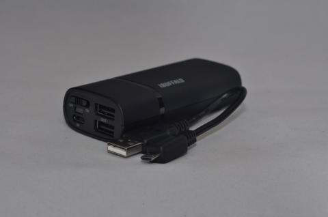 USBケーブルが激短い!