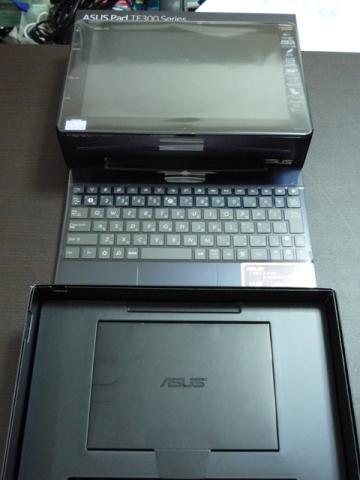 本体下にキーボード