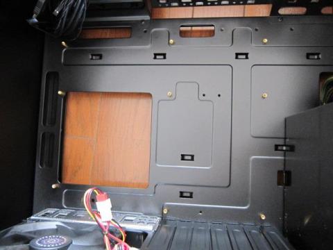 マザーボード取り付けねじ