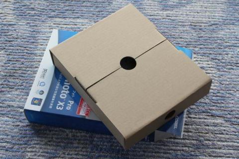 なんだか軽いですネ