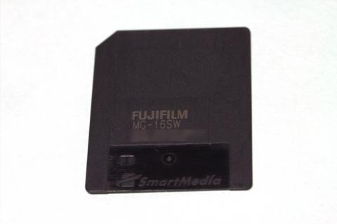 FUJIFILMって書いてありますネ
