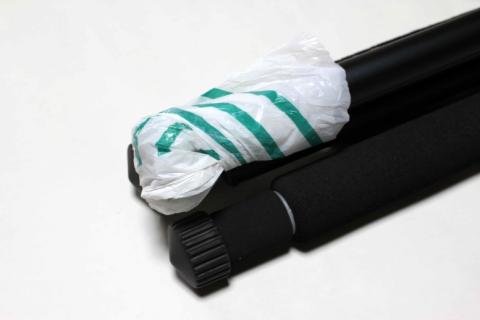 石突をちゃんと隠してくださいネ