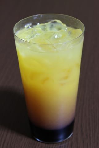 カシスオレンジです♪2層になってキレイです☆