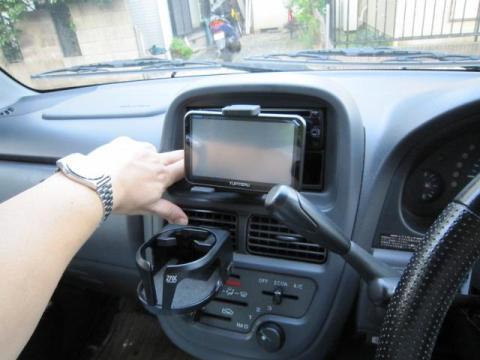 取り付け後(手で押さえてますが)