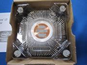 ヒートシンクにはグリースがついています