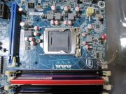 レバーを起こすとロックから外れ