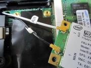 MAINとAUXは、アンテナ線に書いてあるので迷わずに済みます