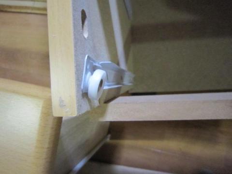 こんな感じにレールの先端曲がってました