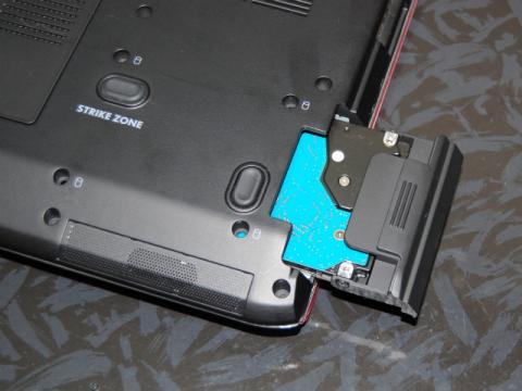 inspiron1520_hdd_04.jpg