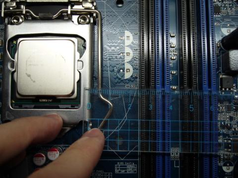 DZ68DB CPUクーラーのクリアランス