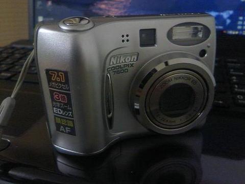 coolpix7600.jpg