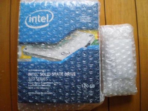 CPUの方は2重に包装されています