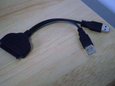 USB⇔SATA変換ケーブル
