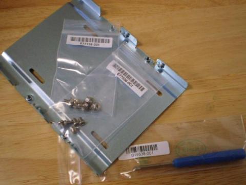 マウンター、ネジ、ドライバー