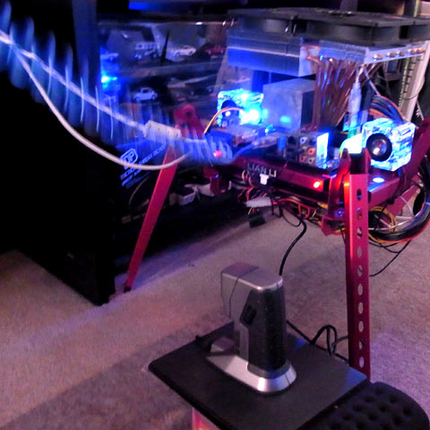 いやだからお前は動かないよ。