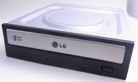 かっこいいか悪いかとかそういう問題ではにぃ。個性だ!