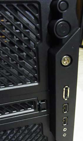 フロントパネル部