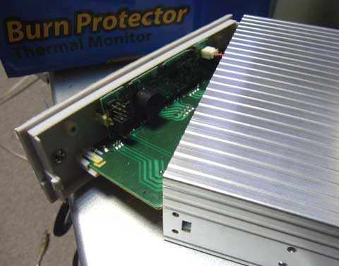 LCD裏からこんにちは