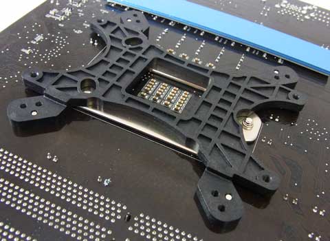 バックパネルまで黒