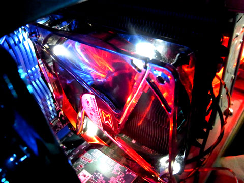 光と闇が備わり最強に見える