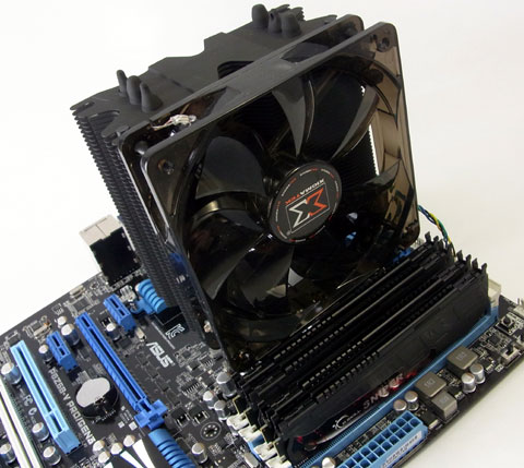 いっそマザーももっと黒くするべきか?