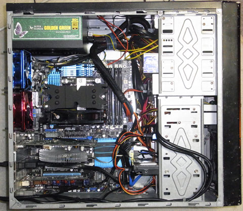 相変わらず汚い内部