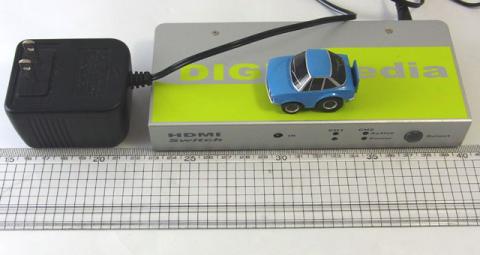 そしてこのACアダプタである。