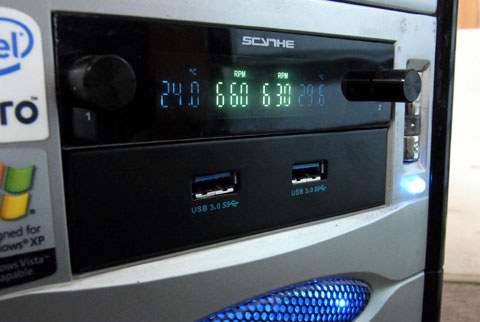 8年前のボロケースにもフロントUSB3.0が!