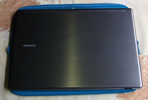 はっきりいって殆ど同じサイズ…入るのか?