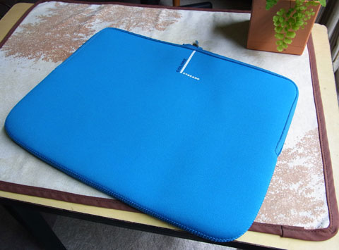 ブルーが鮮やか