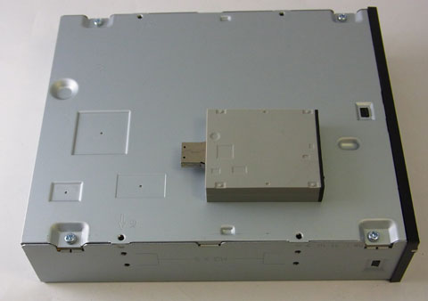 なんと底面まで忠実に再現