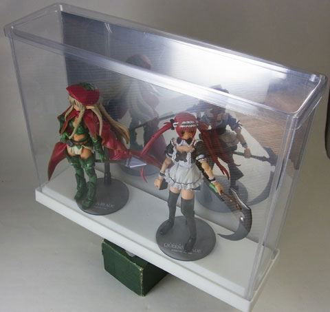 実は背面ミラーシートに保護フィルムつけっぱの写真。