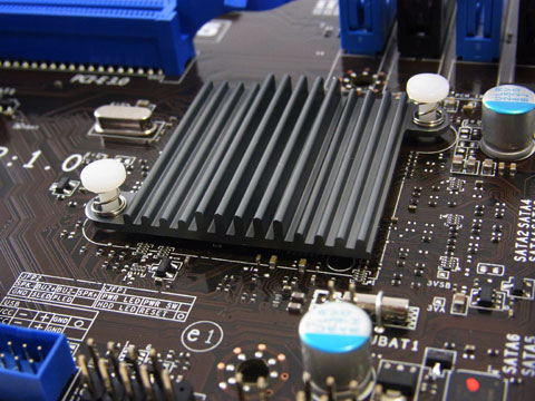 チップセットヒートシンクもドシンプル