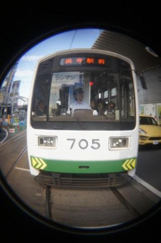 阪堺電車。横に構えたほうがよかったな・・・