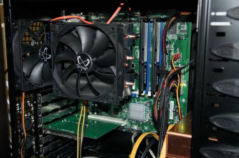 回転してるのに止まってるように映った