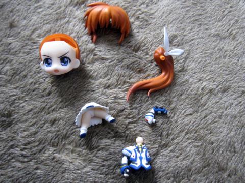 ビニルをとって組立中