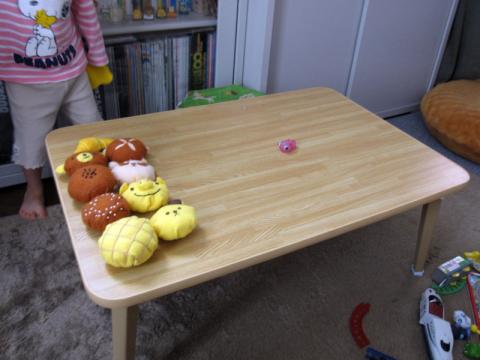 広げた途端にパン屋さんが店開き…