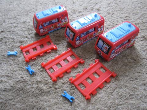 ドキンちゃん号×3 何故か3台も出た…。