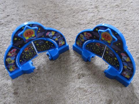 星のゲート×2 曲線レールも付いてましたw