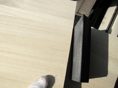 ガビガビをサンドペーパーできれいにしておきましょう