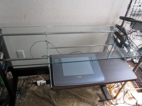 左右にも前後にも動く台