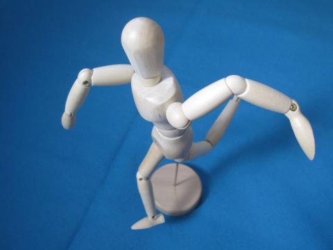 (1)22センチのデッサン人形