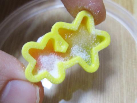 あまりにぼとぼとだったので、上からも粉をかけてみました