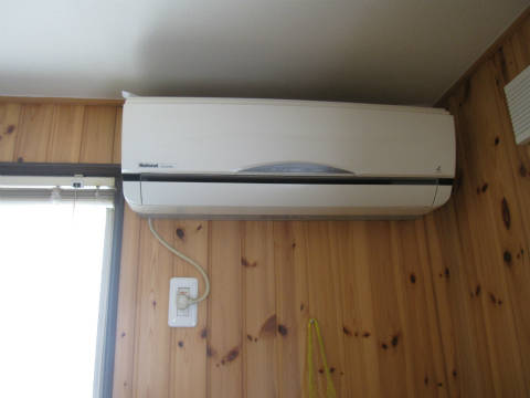 1Fリビングで稼働中の旧機